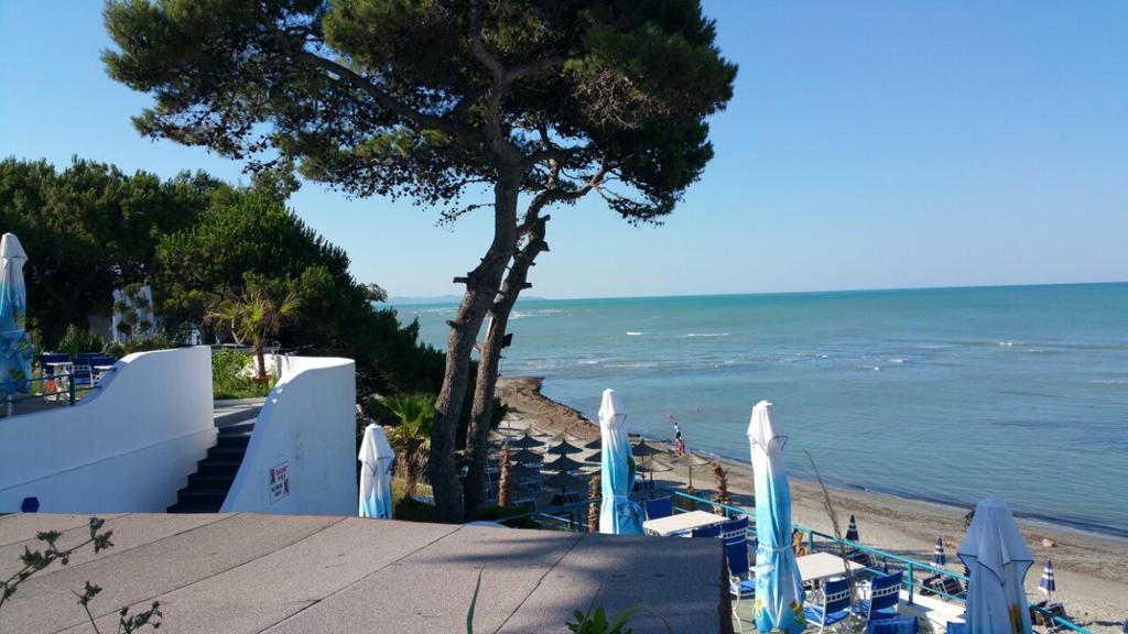 Laura'S Home Durres Bagian luar foto