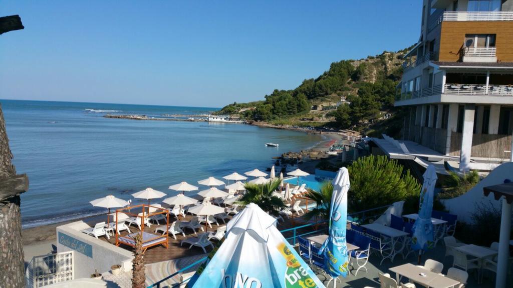 Laura'S Home Durres Bagian luar foto