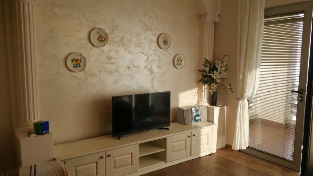 Laura'S Home Durres Bagian luar foto