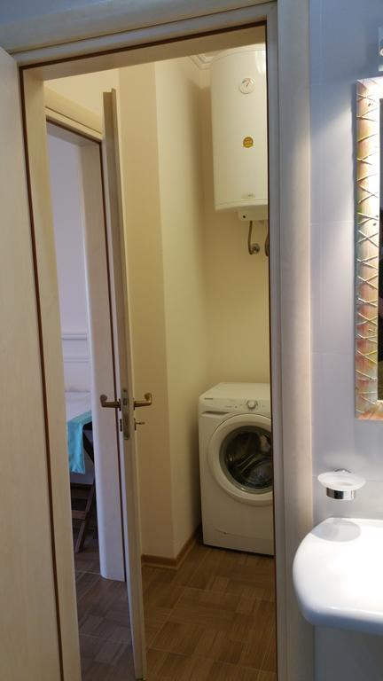 Laura'S Home Durres Bagian luar foto